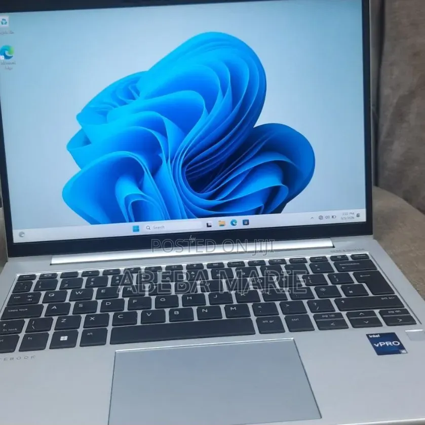 New Laptop HP EliteBook 830 16GB Intel Core i5 SSD 512GB