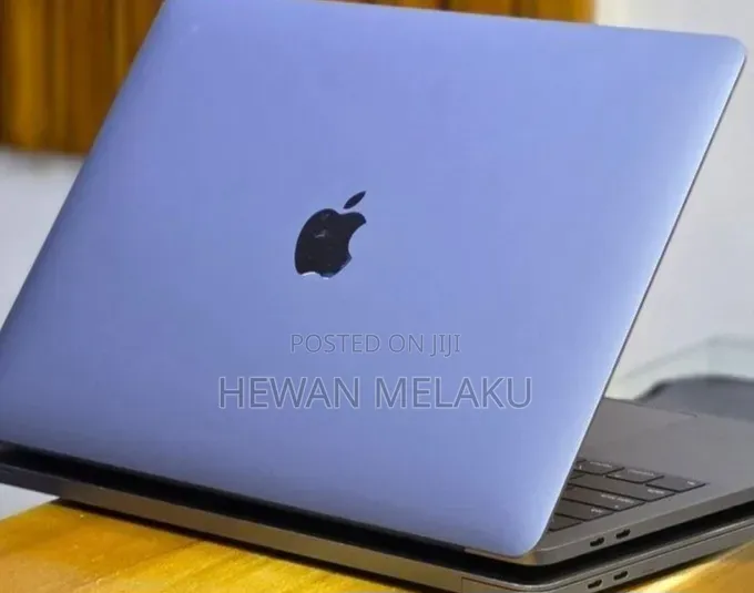 New Laptop Apple MacBook Pro 2019 16GB Intel Core i7 SSD 512GB