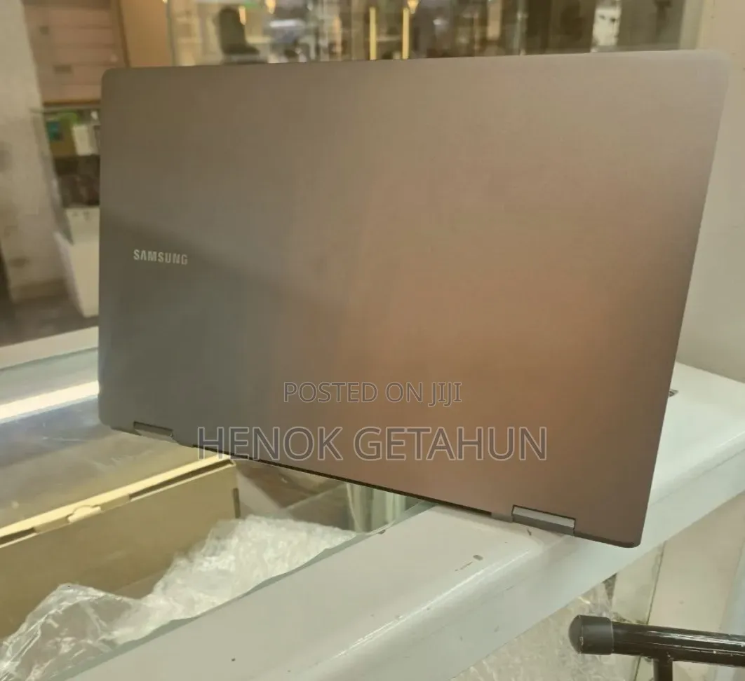 New Laptop Samsung Galaxy Book6 Ultra 16GB Intel Core Ultra 7 SSD 512GB