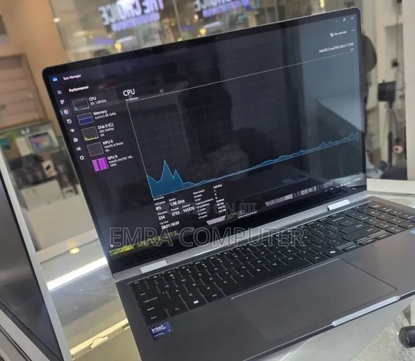 New Laptop Samsung 16GB Intel Core Ultra 7 SSD 512GB