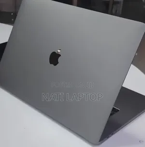 New Laptop Apple MacBook Pro 2017 16GB Intel Core i7 SSD 512GB