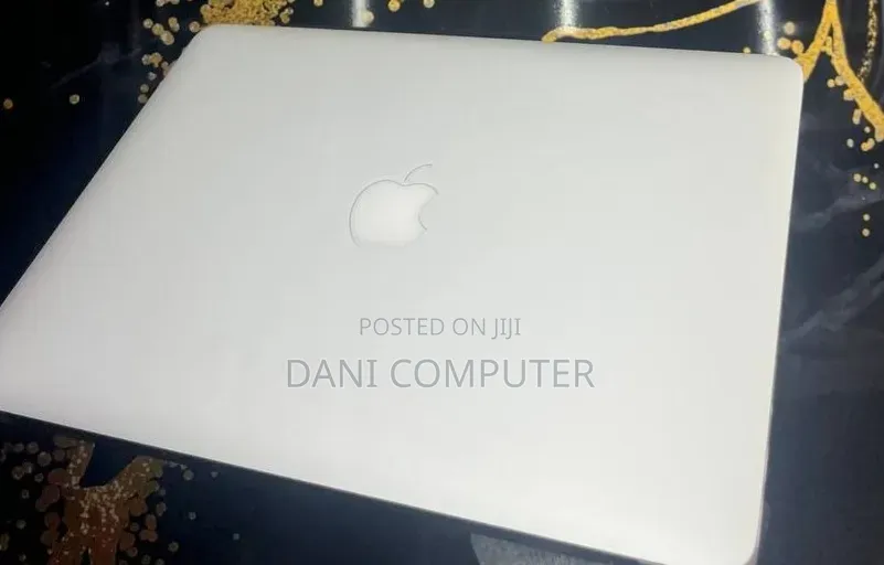 New Laptop Apple MacBook Air 2017 8GB Intel Core i5 SSD 128GB