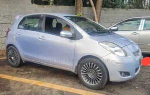 Toyota Yaris 2010 Silver