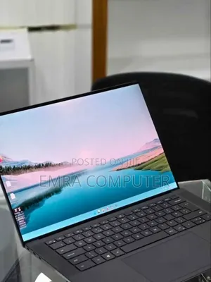 New Laptop Dell 16GB Intel Core i7 SSD 512GB