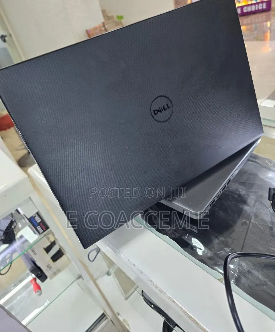 New Laptop Dell 4GB Intel Core i5 HDD 1T