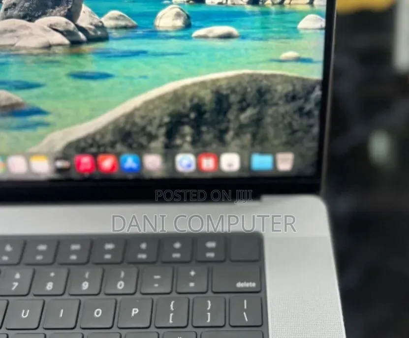 New Laptop Apple MacBook Pro 2021 M1 32GB Apple M1 SSD 512GB