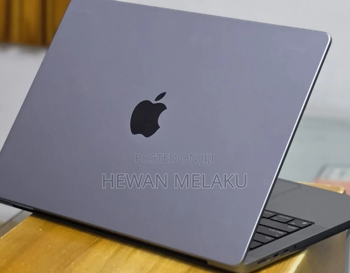 New Laptop Apple MacBook Pro 2021 M1 32GB Apple M1 Pro SSD 512GB