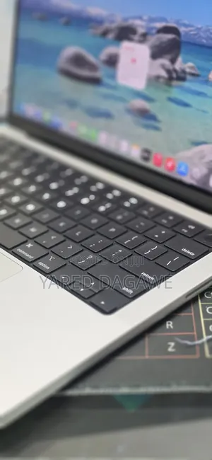 New Laptop Apple MacBook Pro 2021 M1 16GB Apple M1 Pro SSD 1T