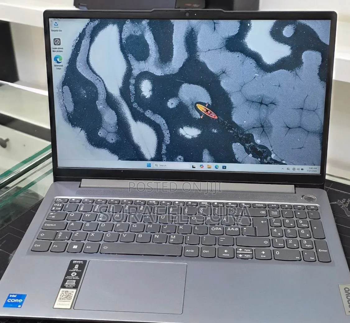 New Laptop Lenovo Ideapad 3 8GB Intel Core i5 SSD 512GB