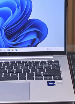 New Laptop HP EliteBook 840 G10 16GB Intel Core i7 SSD 512GB