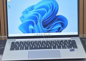 New Laptop HP EliteBook 840 G10 16GB Intel Core i7 SSD 512GB