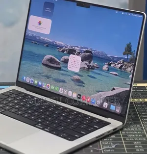 New Laptop Apple MacBook Pro 2019 16GB Apple M1 Pro SSD 1T