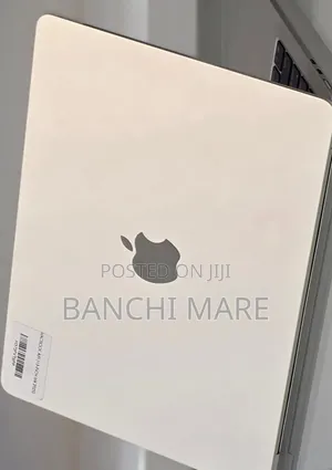 New Laptop Apple MacBook Air 2025 M4 16GB Apple M4 SSD 256GB