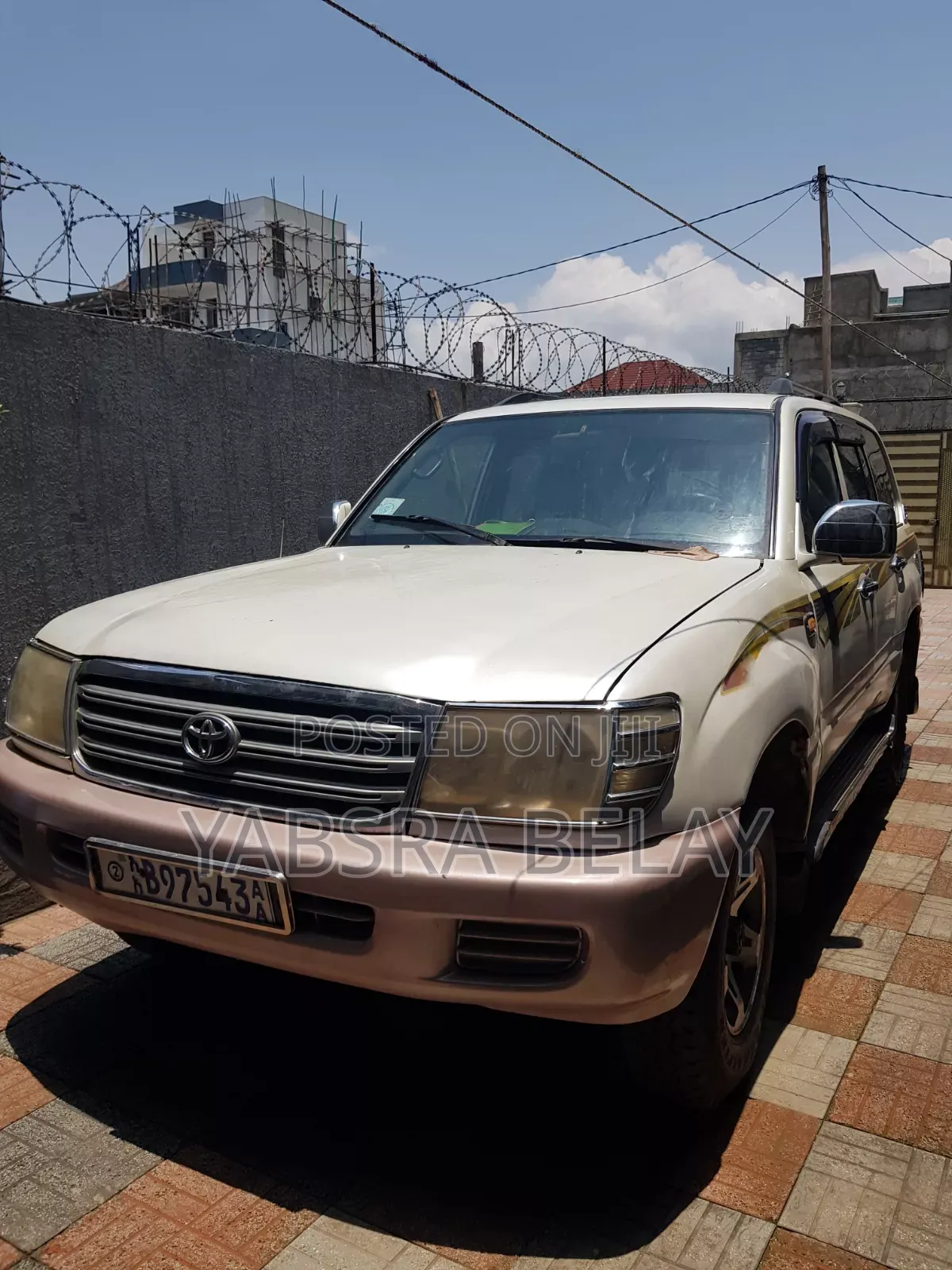 Toyota Land Cruiser 2003 White