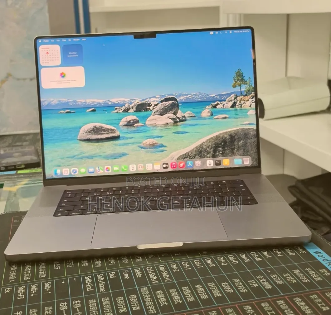 New Laptop Apple MacBook Pro 2019 16GB Apple M1 SSD 512GB