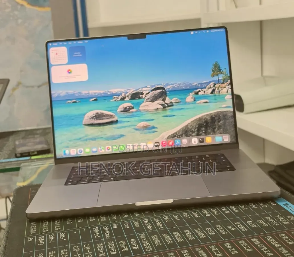 New Laptop Apple MacBook Pro 2019 16GB Apple M1 SSD 512GB