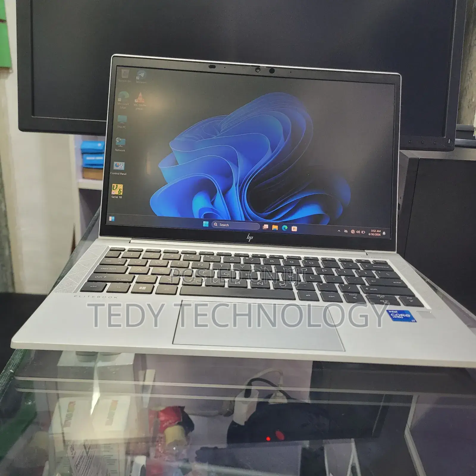 New Laptop HP EliteBook 830 16GB Intel Core i5 SSD 512GB