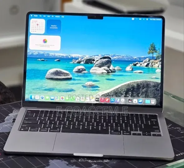 New Laptop Apple MacBook 8GB SSD 256GB
