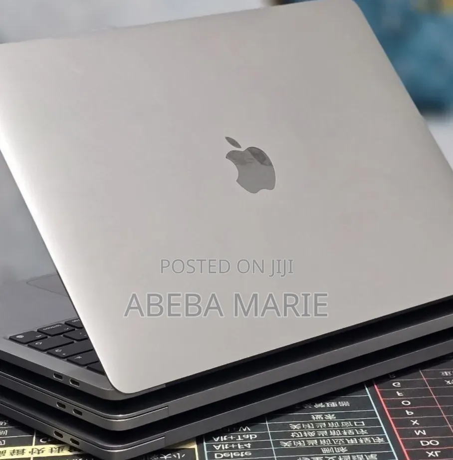 New Laptop Apple MacBook Pro 2020 8GB Apple M1 SSD 512GB