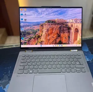 New Laptop Lenovo 16GB AMD Ryzen 7 SSD 512GB