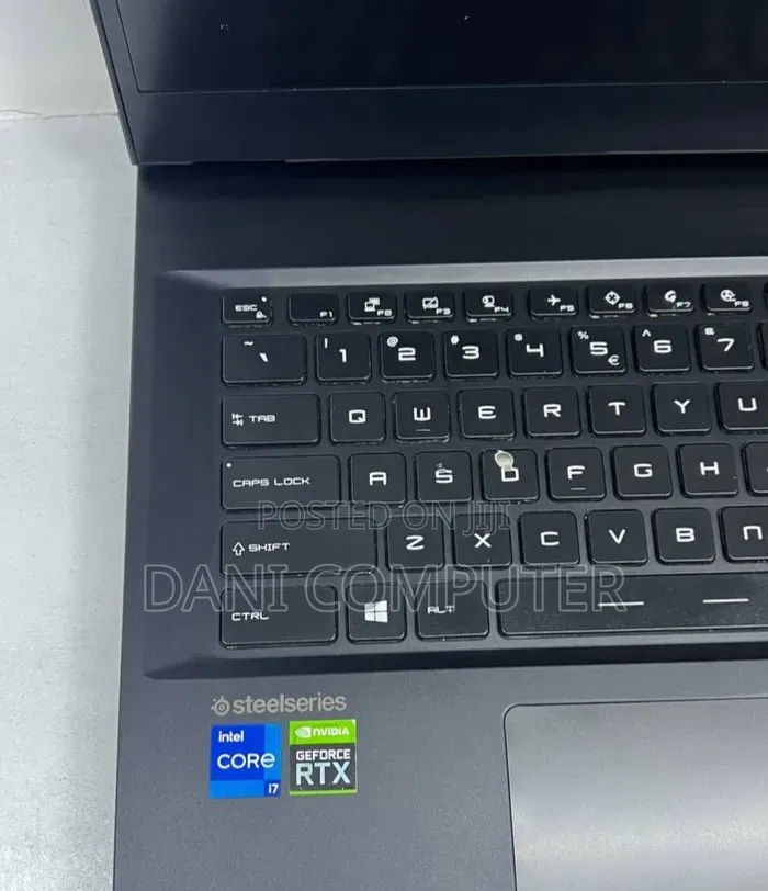 New Laptop MSI GP75 Leopard 16GB Intel Core i7 SSD 1T