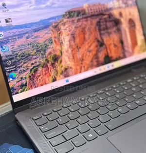New Laptop Lenovo Yoga 7i 16GB AMD Ryzen 7 SSD 512GB