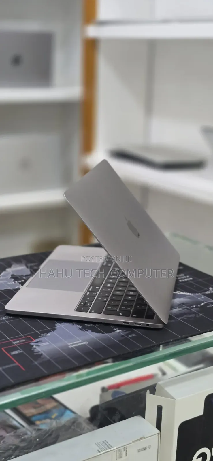 New Laptop Apple MacBook Pro 2019 16GB Intel Core i7 SSD 512GB