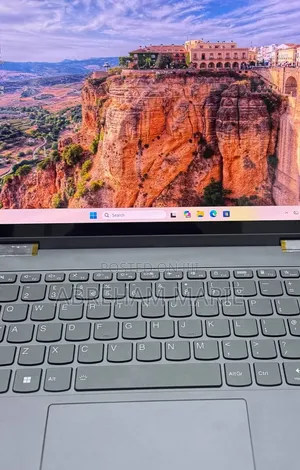 New Laptop Lenovo Yoga 7i 16GB AMD Ryzen 7 SSD 512GB
