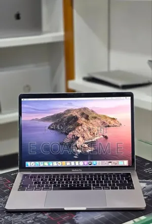 New Laptop Apple MacBook Pro 2019 16GB Intel Core i7 SSD 512GB