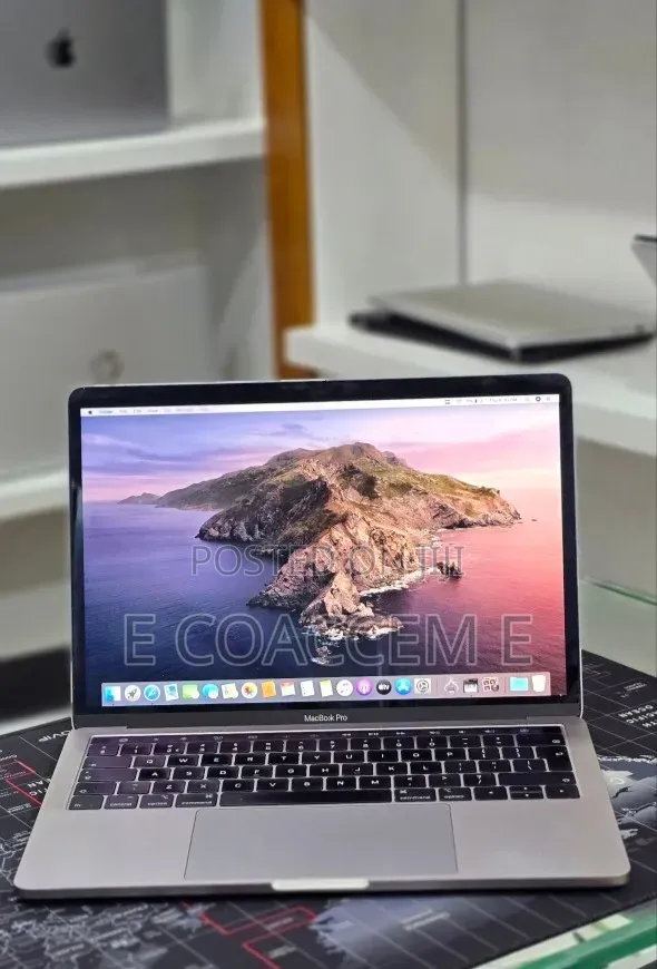 New Laptop Apple MacBook Pro 2019 16GB Intel Core i7 SSD 512GB