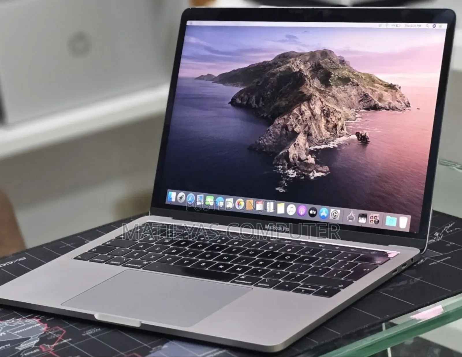 New Laptop Apple MacBook Pro 2019 16GB Intel Core i7 SSD 512GB