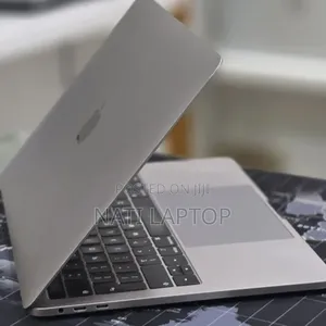 New Laptop Apple MacBook Pro 2019 16GB Intel Core i7 SSD 512GB