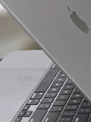 New Laptop Apple MacBook Air 2022 M2 8GB Intel Core M2 SSD 256GB
