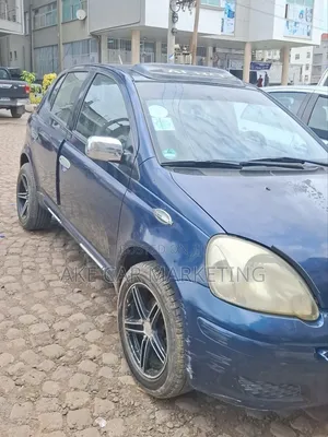 Toyota Vitz 2005 Blue