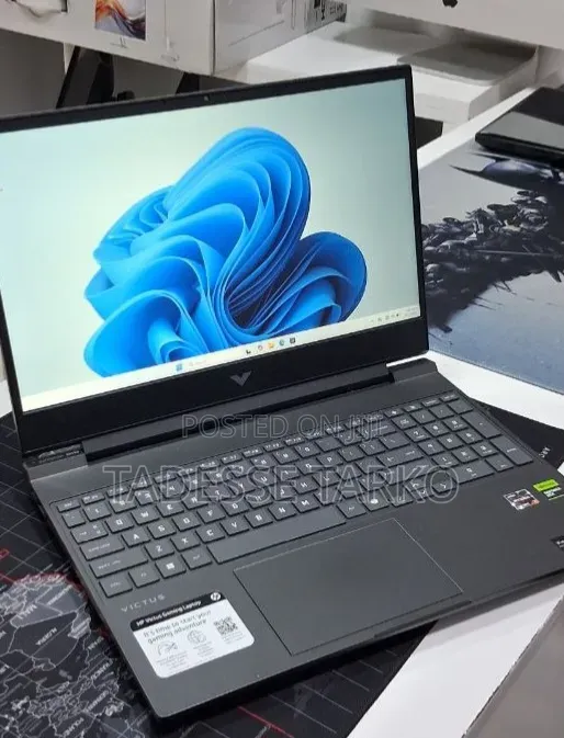 New Laptop HP Victus 15 16GB AMD Ryzen 7 SSD 512GB