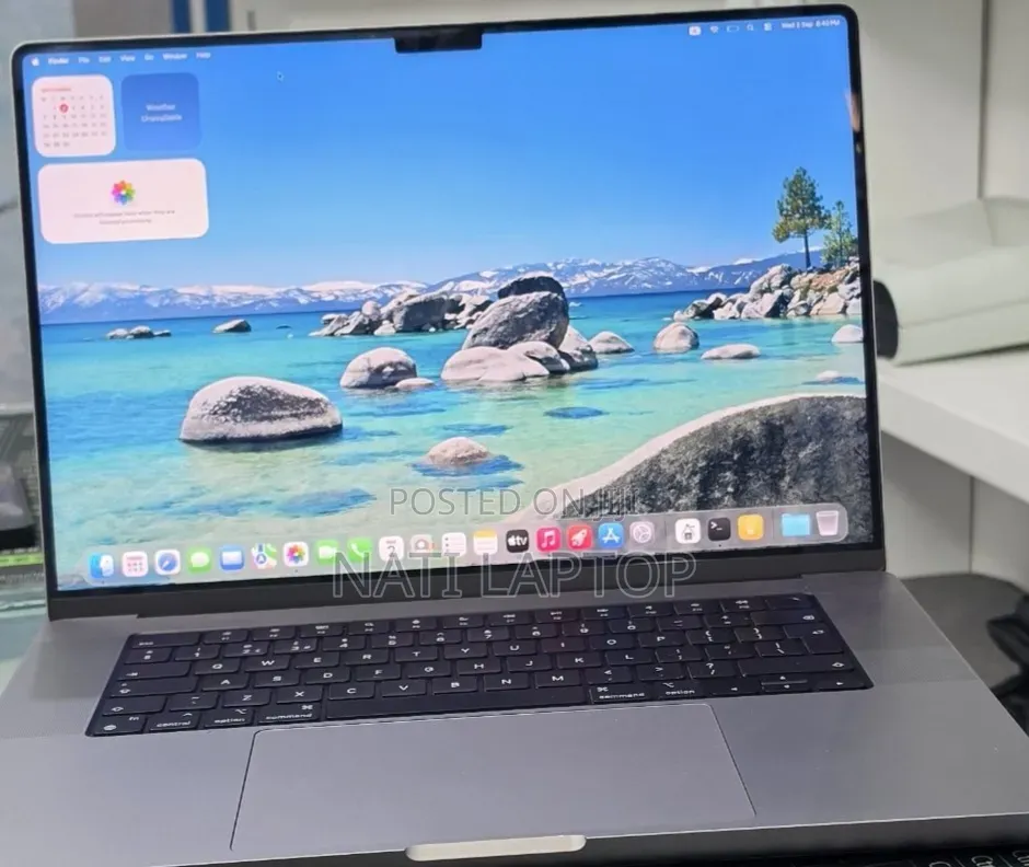 New Laptop Apple MacBook Pro 2021 M1 16GB Apple M1 Pro SSD 512GB