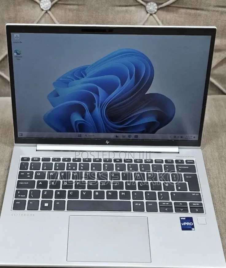 New Laptop HP EliteBook 845 G8 16GB AMD Ryzen 7 SSD 512GB