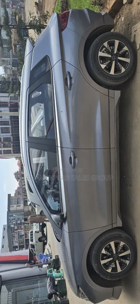 BYD E2 43 kWh 94 hp FWD 2025 Gray