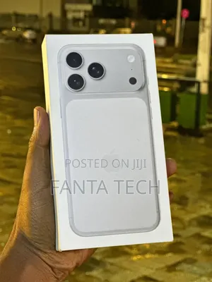 New Apple iPhone 17 Pro Max 256 GB Silver