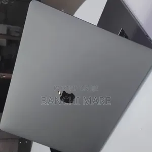 New Laptop Apple MacBook Pro 2017 16GB Intel Core i7 SSD 512GB