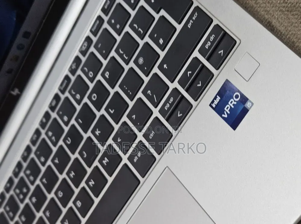 New Laptop HP EliteBook 830 G9 16GB Intel Core i5 SSD 512GB