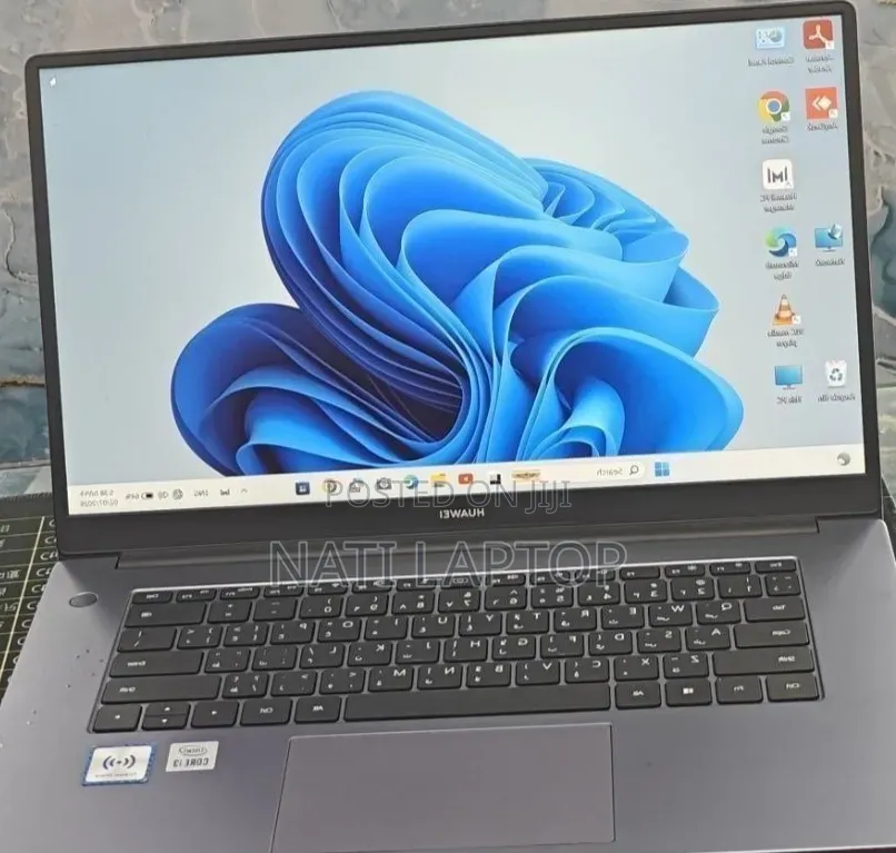 New Laptop Huawei MateBook 13 WRT-W19E 8GB Intel Core i3 SSD 256GB