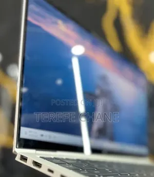 New Laptop HP EliteBook x360 1040 G7 16GB Intel Core i7 SSD 512GB