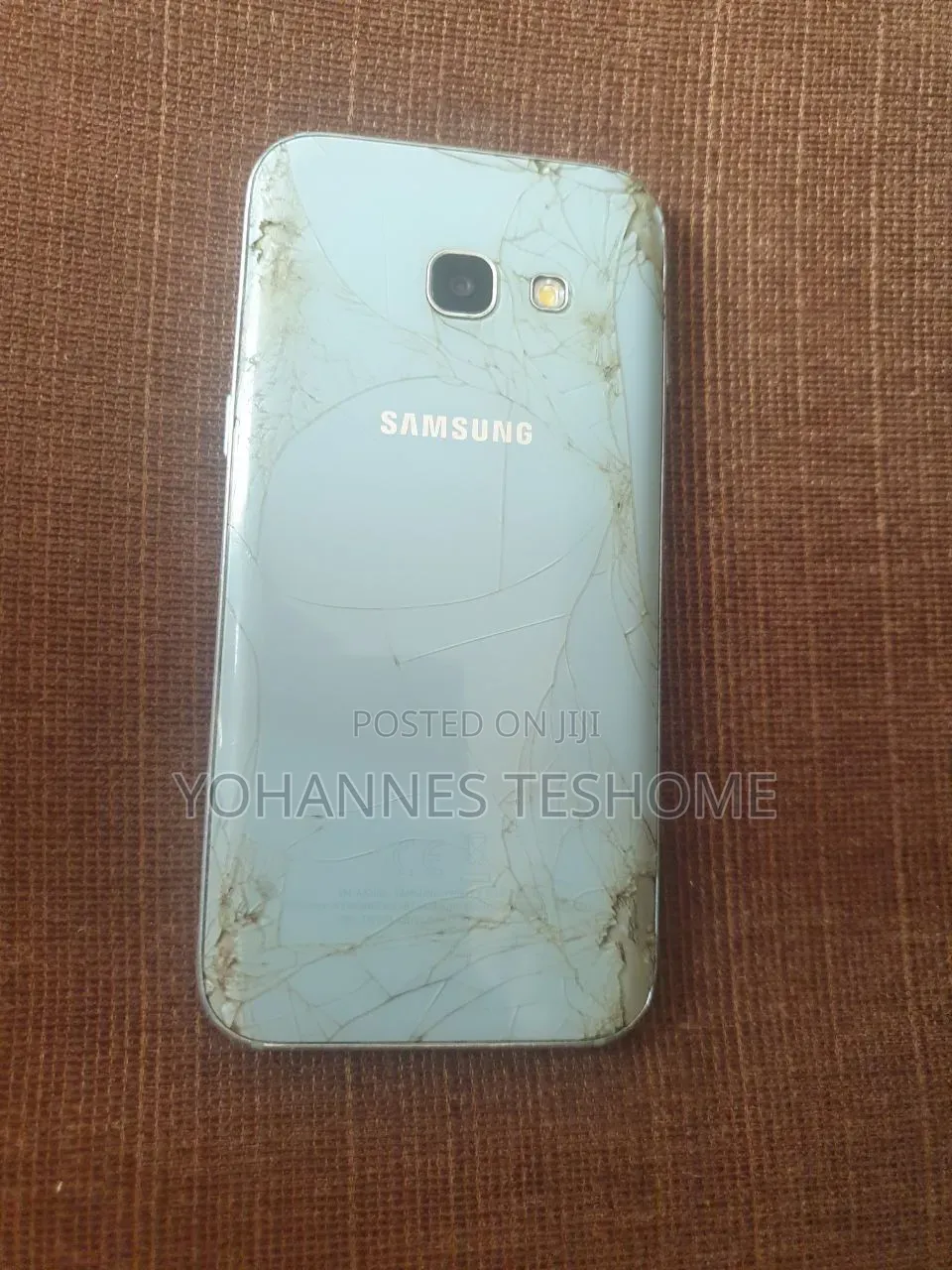 Samsung Galaxy A3 16 GB White