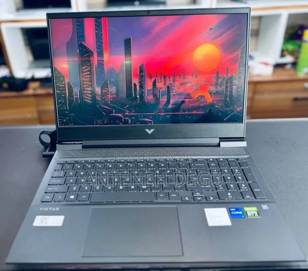New Laptop HP Victus 15 16GB Intel Core i7 SSD 512GB