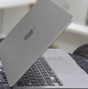 New Laptop Apple MacBook Air 2022 M2 8GB Apple M2 SSD 256GB