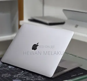New Laptop Apple MacBook Pro 2019 16GB Intel Core i7 SSD 512GB