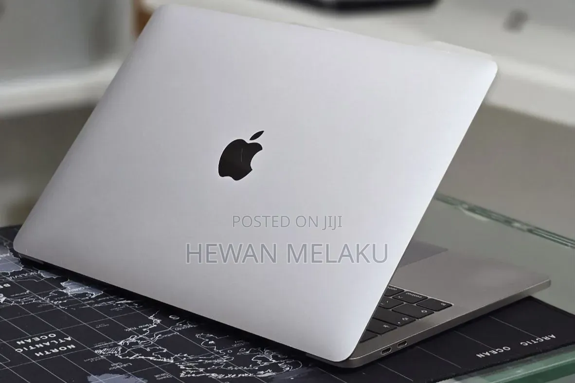 New Laptop Apple MacBook Pro 2019 16GB Intel Core i7 SSD 512GB