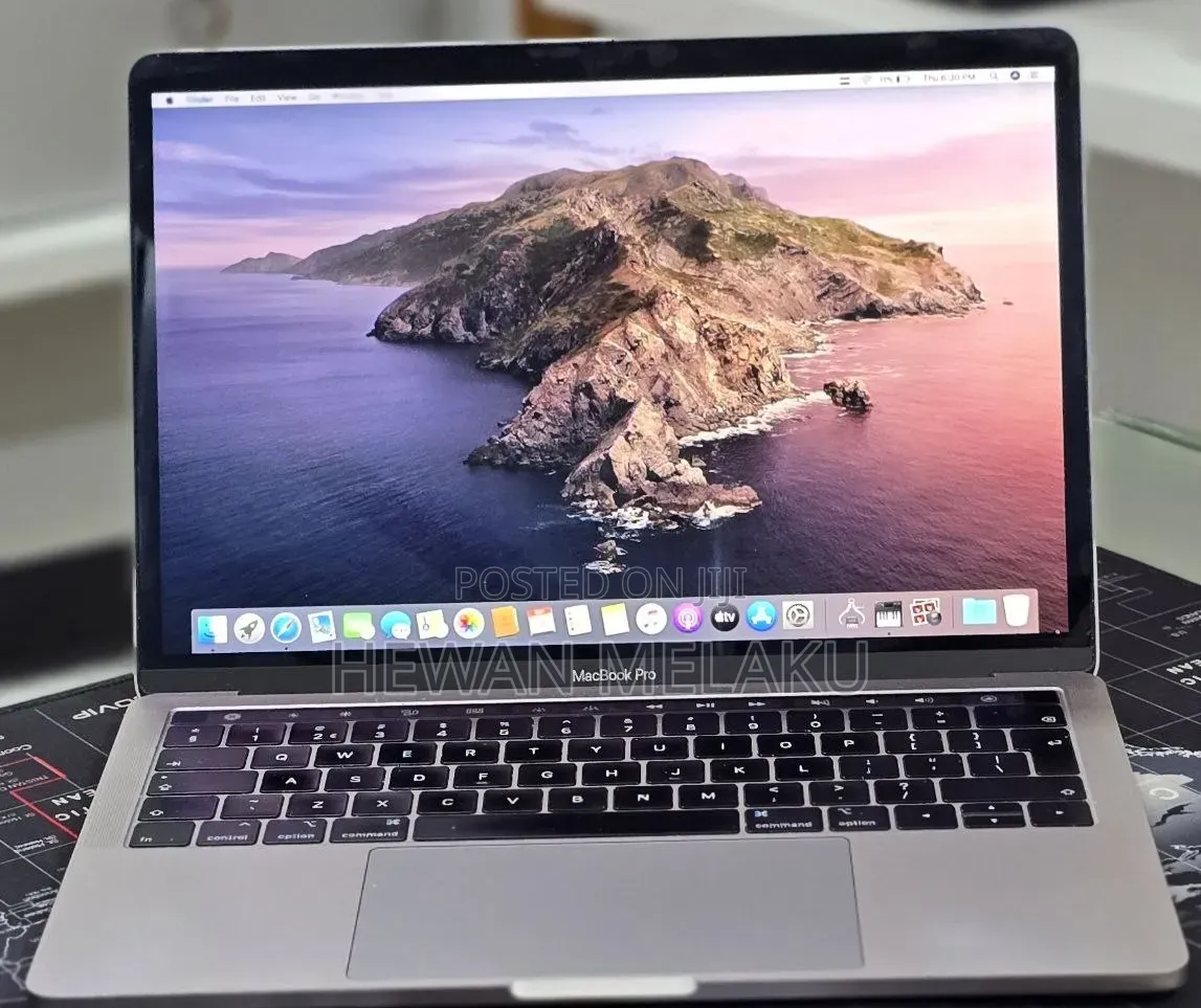 New Laptop Apple MacBook Pro 2019 16GB Intel Core i7 SSD 512GB