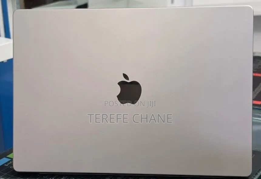 New Laptop Apple MacBook Pro 2021 M1 16GB Apple M1 Pro SSD 512GB